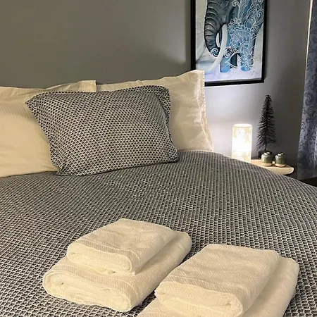 Apartman And Spacious With 3 Bedrooms And Beds For 10 Persons Alta