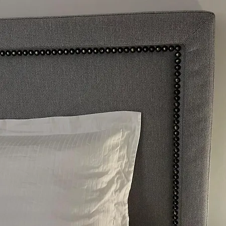 And Spacious With 3 Bedrooms And Beds For 10 Persons *